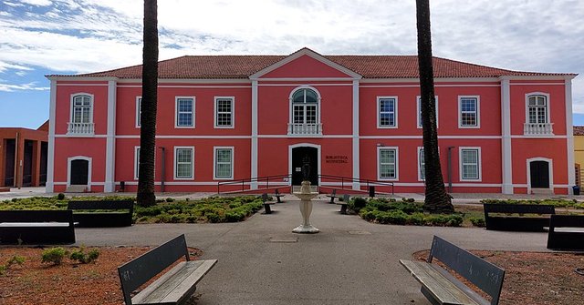 biblioteca_municipal_da_marinha_grande